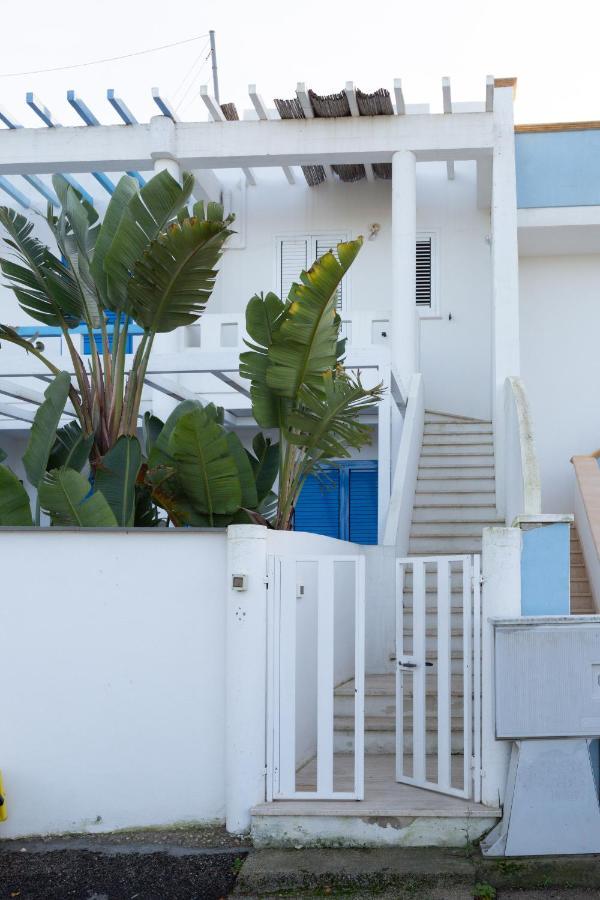 Bilocale Climatizzato Con Vista Panoramica Apartman Ugento Kültér fotó